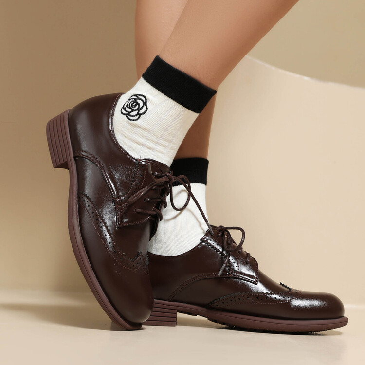 Minimalist Cross-Strap Flat Shoes for Women - Spring 2024 Low Heel Round Toe Lace-Up